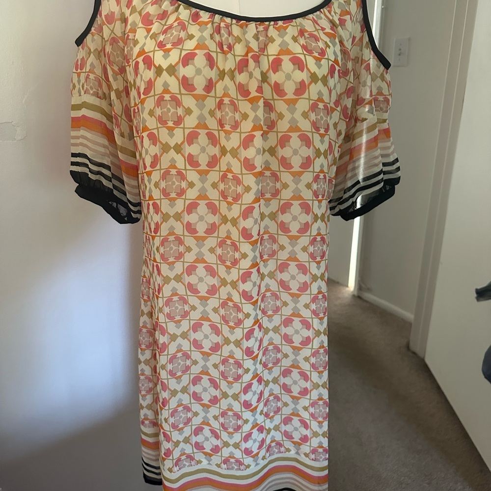 BLACK RAINN Chic Geometric Cold Shoulder Mini Dress